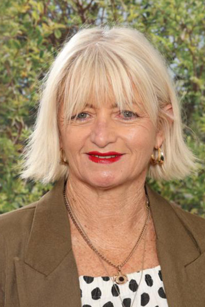 suzanne_y Suzanne Young Instructional Specialist